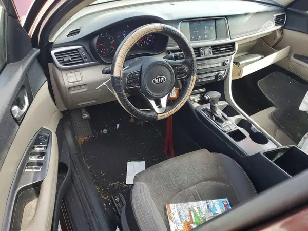 5XXGT4L30JG186268 2018 KIA OPTIMA - Image 8