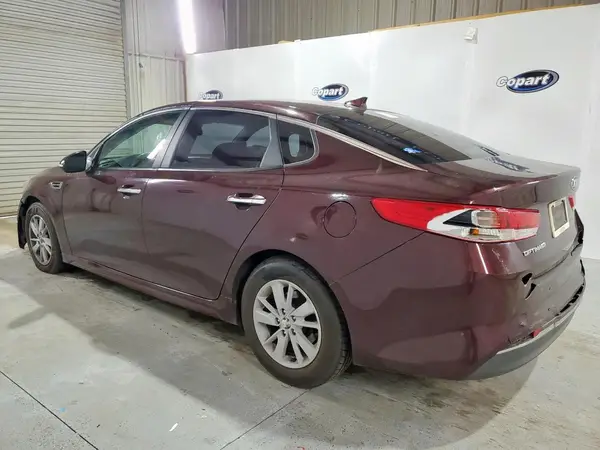 5XXGT4L30JG186318 2018 KIA OPTIMA - Image 2