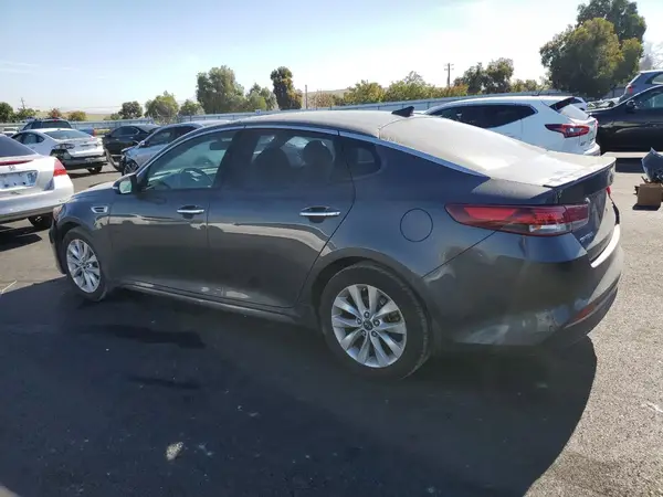 5XXGT4L30JG189610 2018 KIA OPTIMA - Image 2