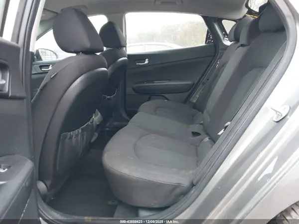 5XXGT4L30JG189767 2018 KIA OPTIMA - Image 8