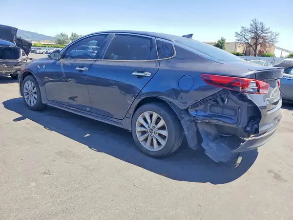 5XXGT4L30JG190112 2018 KIA OPTIMA - Image 2