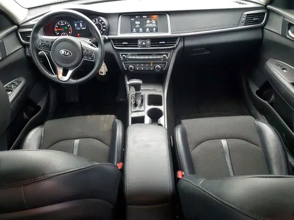 5XXGT4L30JG194256 2018 KIA OPTIMA - Image 8