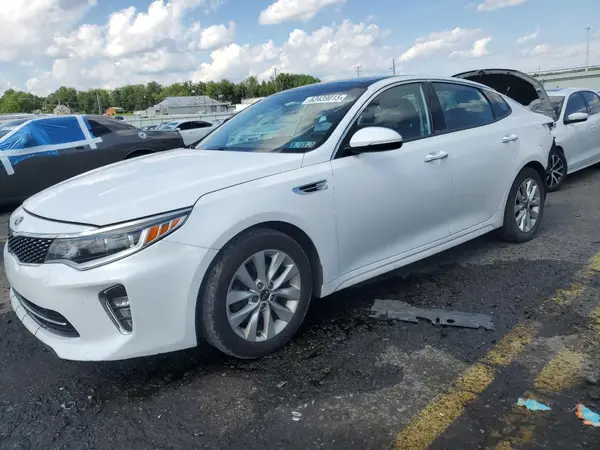 5XXGT4L30JG195360 2018 KIA OPTIMA - Image 1