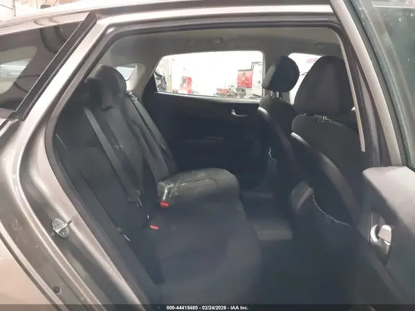 5XXGT4L30JG195505 2018 KIA OPTIMA - Image 8