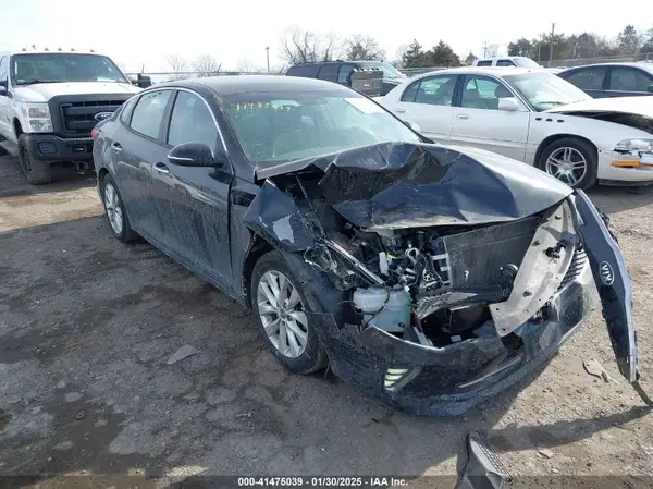 5XXGT4L30JG196573 2018 KIA OPTIMA - Image 1