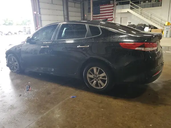 5XXGT4L30JG196878 2018 KIA OPTIMA - Image 2