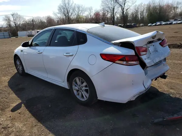 5XXGT4L30JG197920 2018 KIA OPTIMA - Image 2