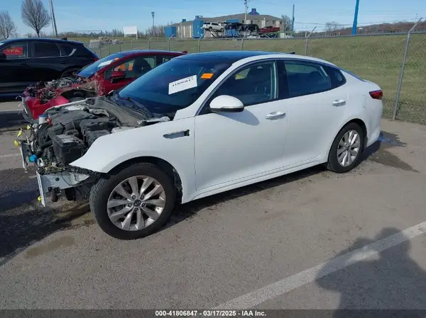 5XXGT4L30JG198968 2018 KIA OPTIMA - Image 2