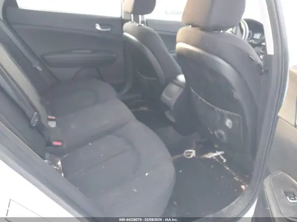 5XXGT4L30JG201710 2018 KIA OPTIMA - Image 8