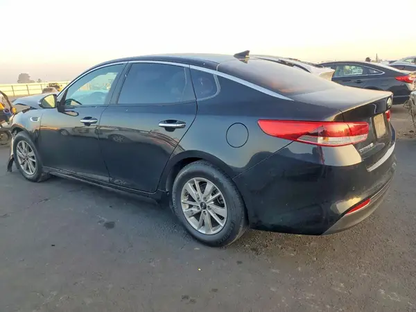 5XXGT4L30JG202209 2018 KIA OPTIMA - Image 2