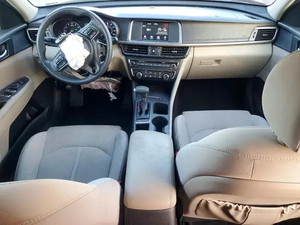 5XXGT4L30JG202209 2018 KIA OPTIMA - Image 8