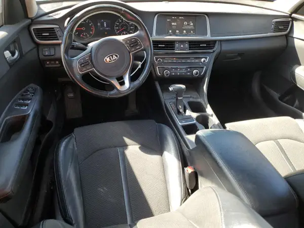 5XXGT4L30JG204297 2018 KIA OPTIMA - Image 8