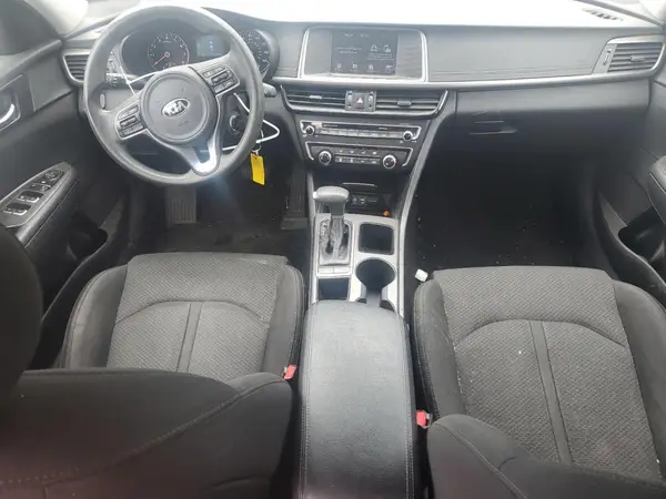 5XXGT4L30JG209130 2018 KIA OPTIMA - Image 8