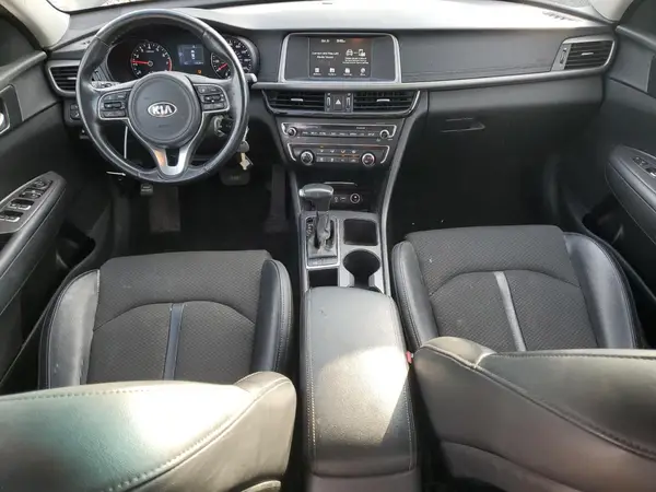 5XXGT4L30JG209631 2018 KIA OPTIMA - Image 8