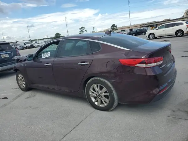 5XXGT4L30JG209984 2018 KIA OPTIMA - Image 2
