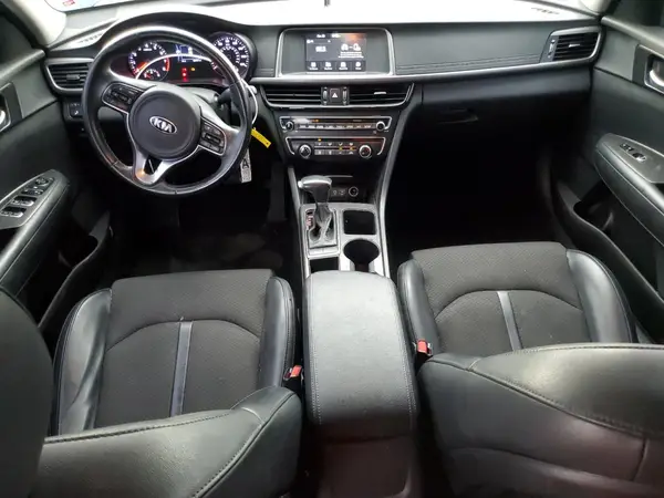 5XXGT4L30JG214697 2018 KIA OPTIMA - Image 8