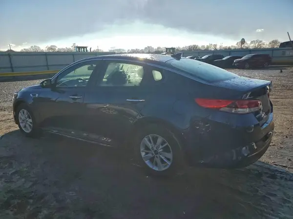 5XXGT4L30JG214845 2018 KIA OPTIMA - Image 2
