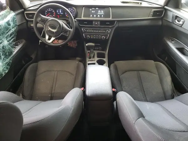 5XXGT4L30JG215977 2018 KIA OPTIMA - Image 8