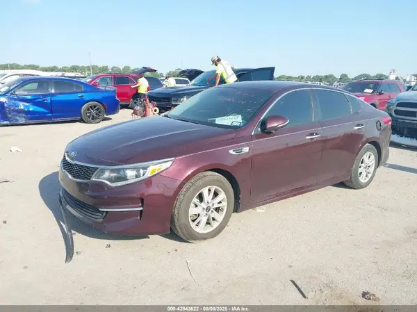 5XXGT4L30JG216904 2018 KIA OPTIMA - Image 2