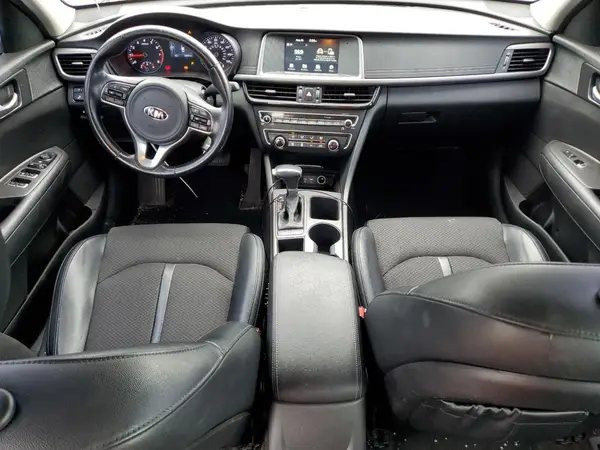 5XXGT4L30JG216918 2018 KIA OPTIMA - Image 8
