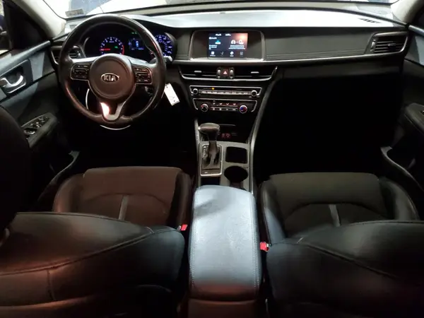 5XXGT4L30JG217146 2018 KIA OPTIMA - Image 8