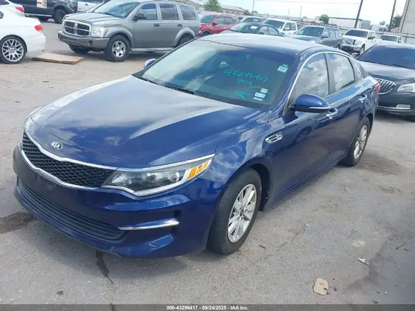 5XXGT4L30JG219480 2018 KIA OPTIMA - Image 2