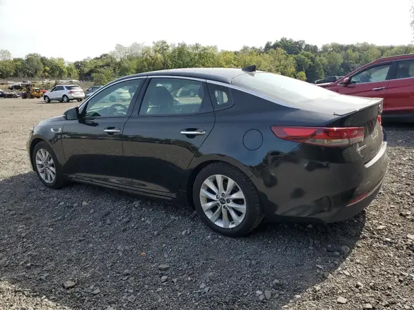 5XXGT4L30JG220211 2018 KIA OPTIMA - Image 2