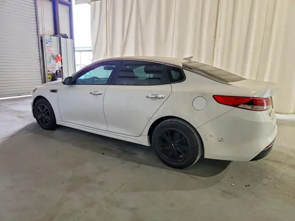 5XXGT4L30JG220998 2018 KIA OPTIMA - Image 2