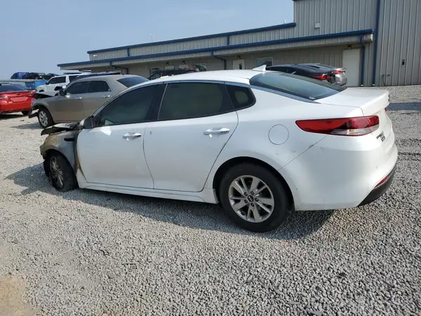 5XXGT4L30JG221486 2018 KIA OPTIMA - Image 2