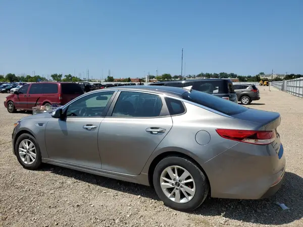 5XXGT4L30JG225330 2018 KIA OPTIMA - Image 2