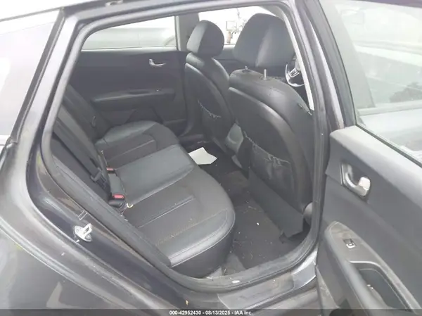 5XXGT4L30JG226218 2018 KIA OPTIMA - Image 8