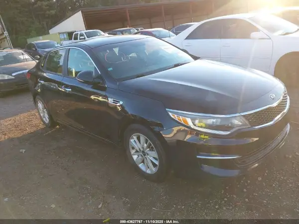 5XXGT4L30JG226431 2018 KIA OPTIMA - Image 1