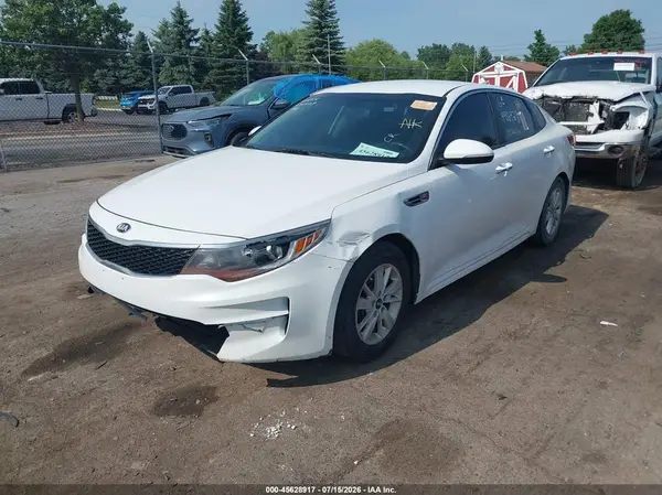 5XXGT4L30JG230009 2018 KIA OPTIMA - Image 2