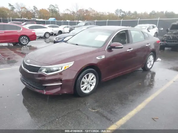 5XXGT4L30JG232584 2018 KIA OPTIMA - Image 2