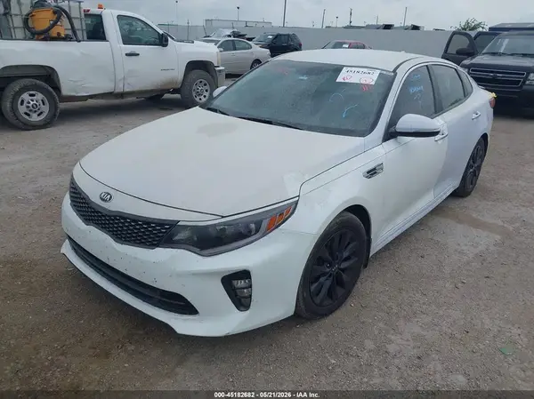 5XXGT4L30JG233072 2018 KIA OPTIMA - Image 2