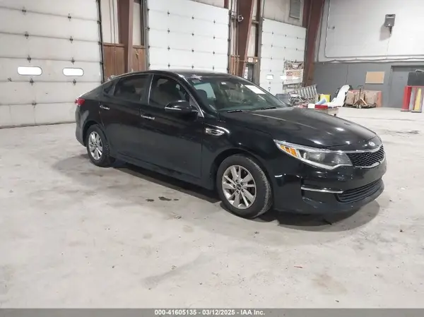 5XXGT4L30JG233167 2018 KIA OPTIMA - Image 1