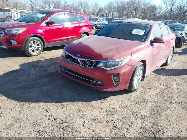 5XXGT4L30JG233301 2018 KIA OPTIMA - Image 2