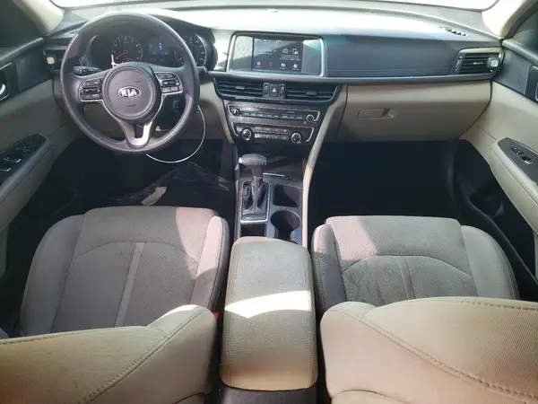 5XXGT4L30JG233945 2018 KIA OPTIMA - Image 8