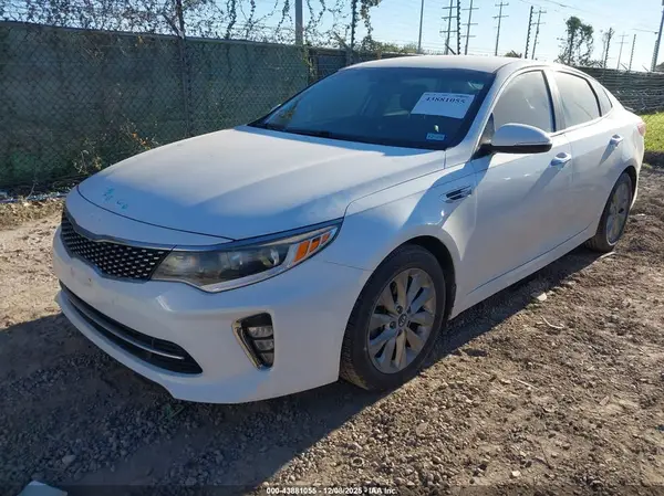 5XXGT4L30JG234190 2018 KIA OPTIMA - Image 2
