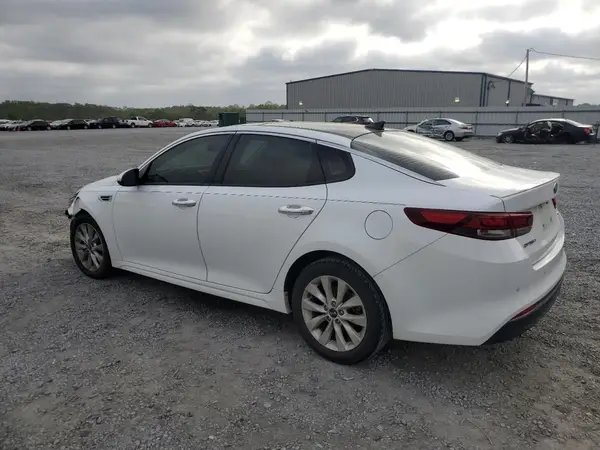 5XXGT4L30JG234223 2018 KIA OPTIMA - Image 2