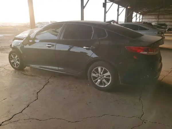 5XXGT4L30JG234299 2018 KIA OPTIMA - Image 2