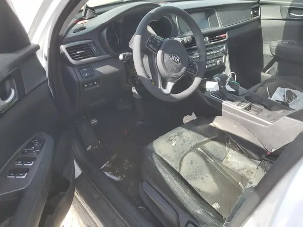 5XXGT4L30JG235775 2018 KIA OPTIMA - Image 8