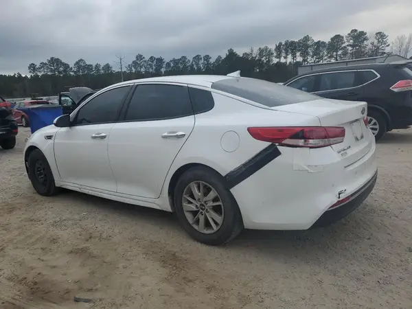 5XXGT4L30JG236067 2018 KIA OPTIMA - Image 2