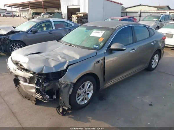 5XXGT4L30JG236294 2018 KIA OPTIMA - Image 2