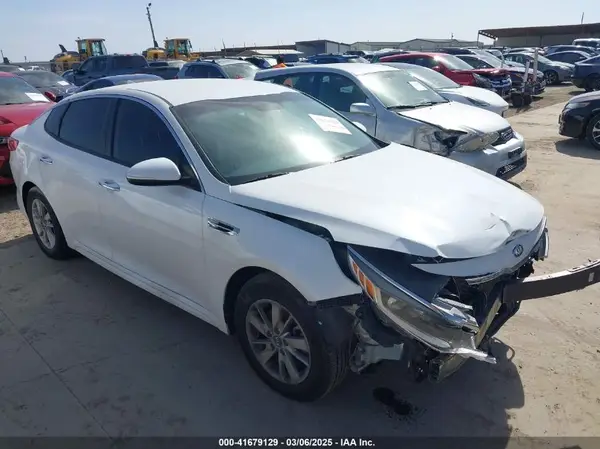 5XXGT4L30JG236361 2018 KIA OPTIMA - Image 1