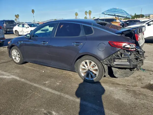 5XXGT4L30JG236487 2018 KIA OPTIMA - Image 2