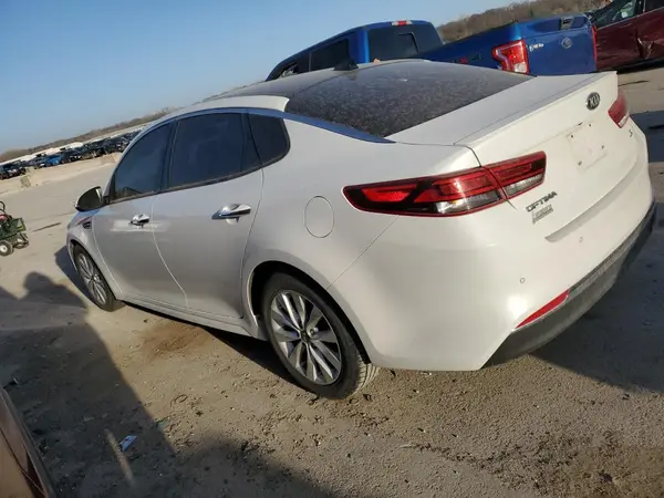 5XXGT4L30JG237235 2018 KIA OPTIMA - Image 2