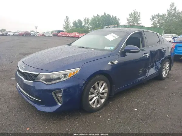 5XXGT4L30JG237476 2018 KIA OPTIMA - Image 2