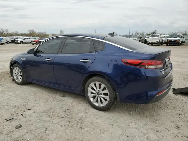 5XXGT4L30JG242256 2018 KIA OPTIMA - Image 2