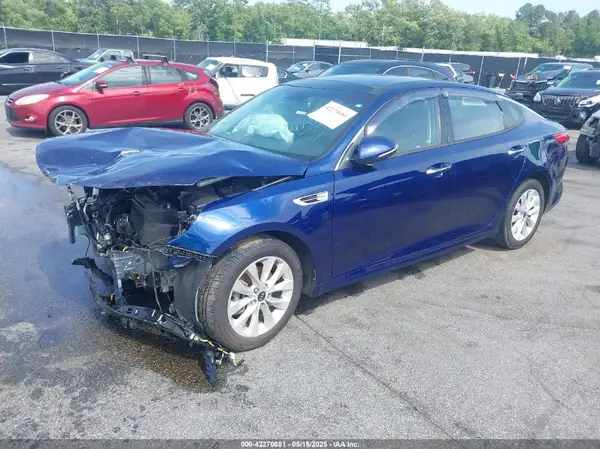 5XXGT4L30JG242757 2018 KIA OPTIMA - Image 2